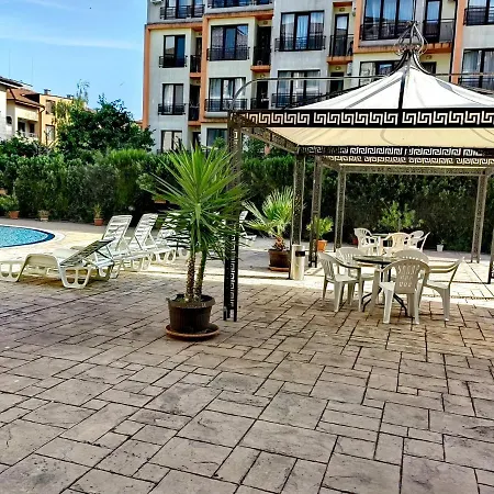 Pool Amadeus Lux Apartmán