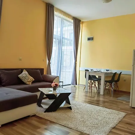 Pool Amadeus Lux Солнечный берег