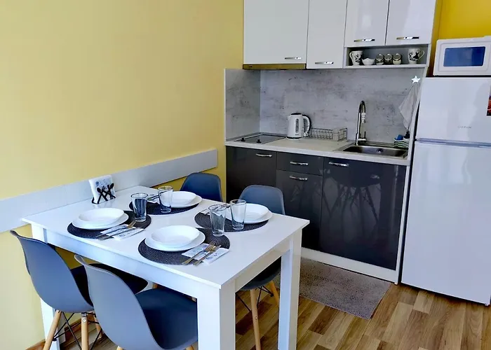 Pool Amadeus Lux Διαμέρισμα *